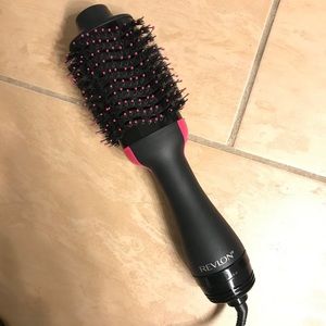 Revlon Round Brush Hair Dryer & Volumizer